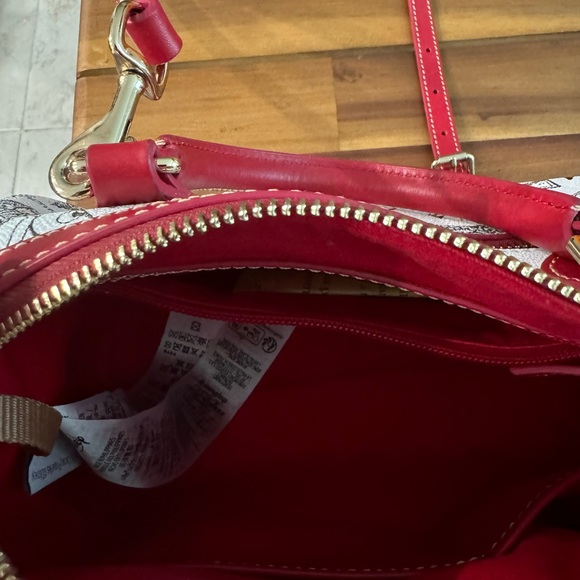 Mickey Dooney & Bourke purse used once - Picture 2 of 5